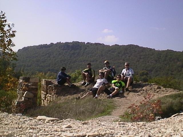 Retiendasbonesval5.jpg (56367 bytes)